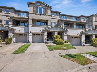 2597 Edgewater Dr, Santa Rosa, CA 95407