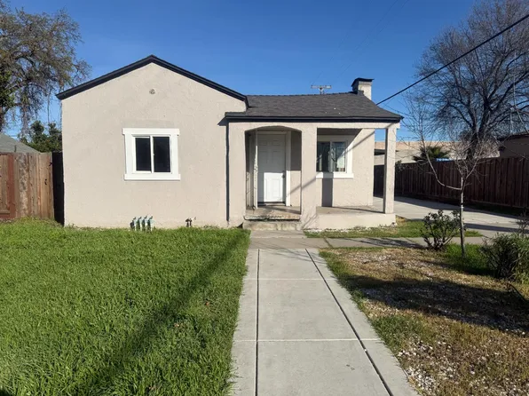 18 B St, Empire, CA 95319