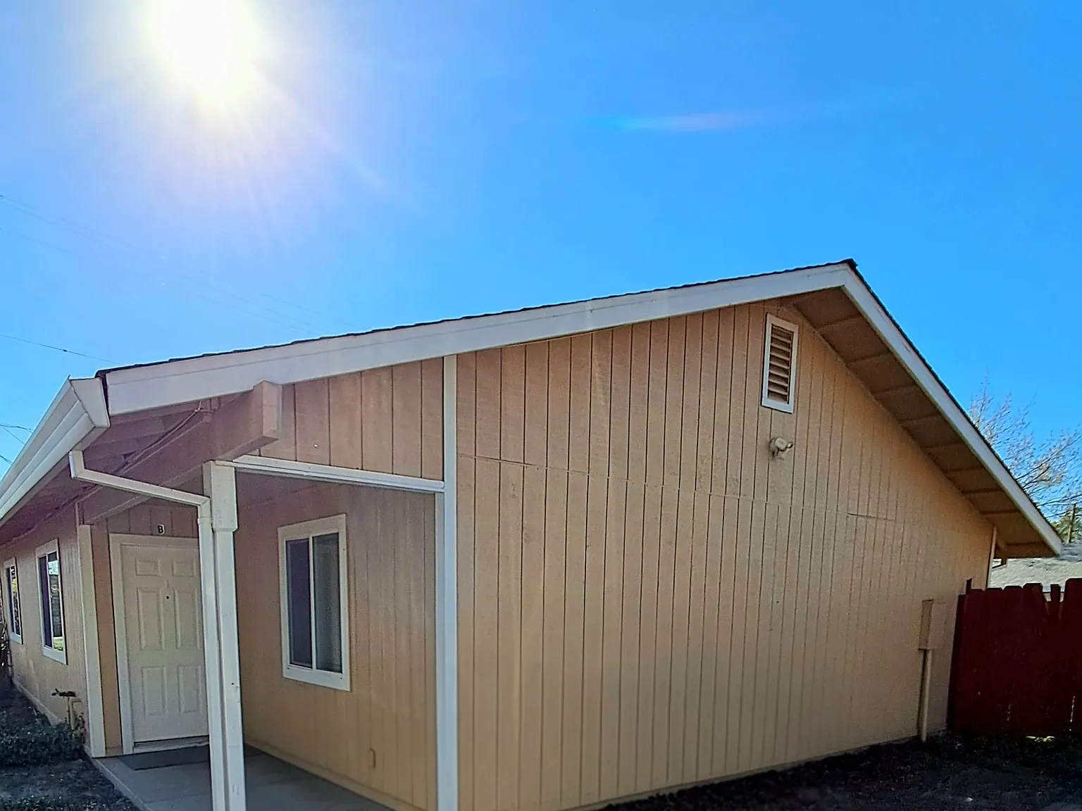 2/1 duplex with open floorplan, central hea — Photo 1