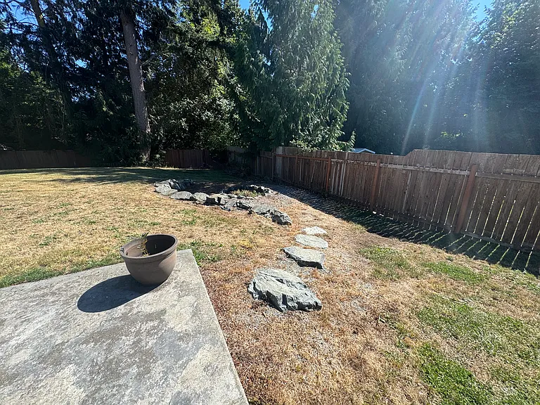 1551 Graham Dr — Photo 21