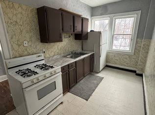 1243 E 124th St APT 5, Cleveland, OH 44108