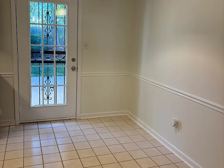 155 Turnwood Ln — Photo 12