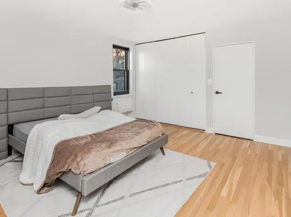 75 West 238th Street image 9 of 14