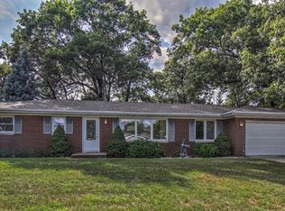 226 Golden Rain St NW, Demotte, IN 46310