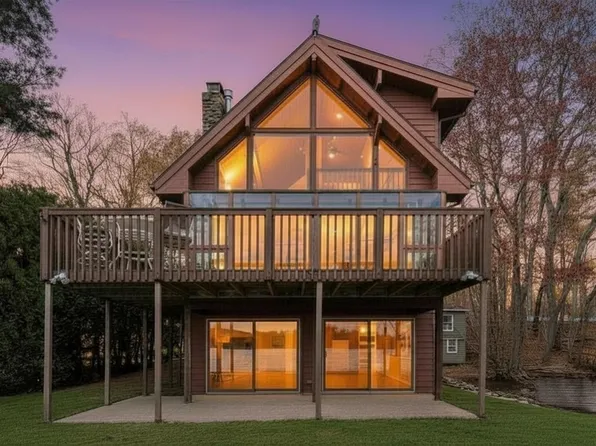 12 Stiles Ave, Spencer, MA 01562