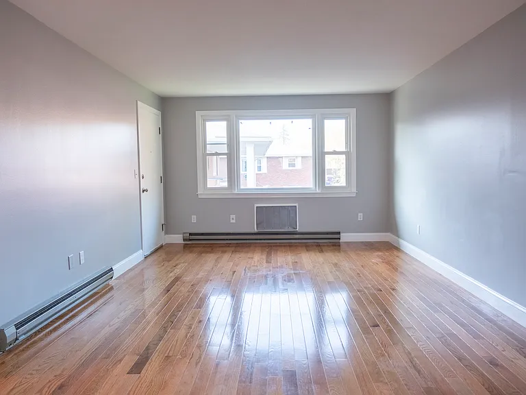 441 Circular Ave #2 — Photo 16