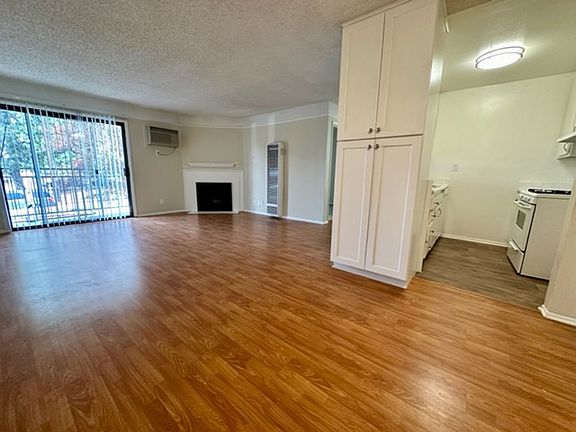 5th image of 17841 Lassen St APT 119