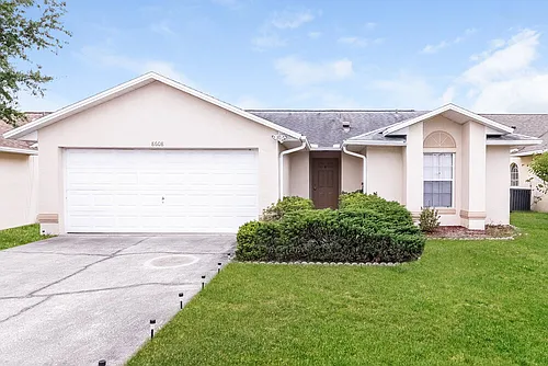 8608 Wellington Loop Photo 1