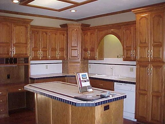 Gourmet Kitchen with Island