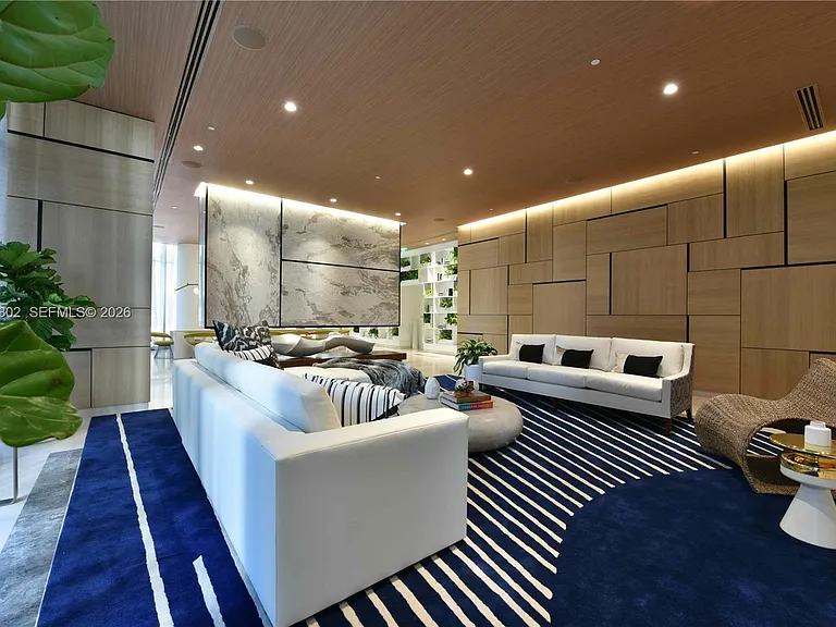45 SW 9th St #2109 — Photo 32