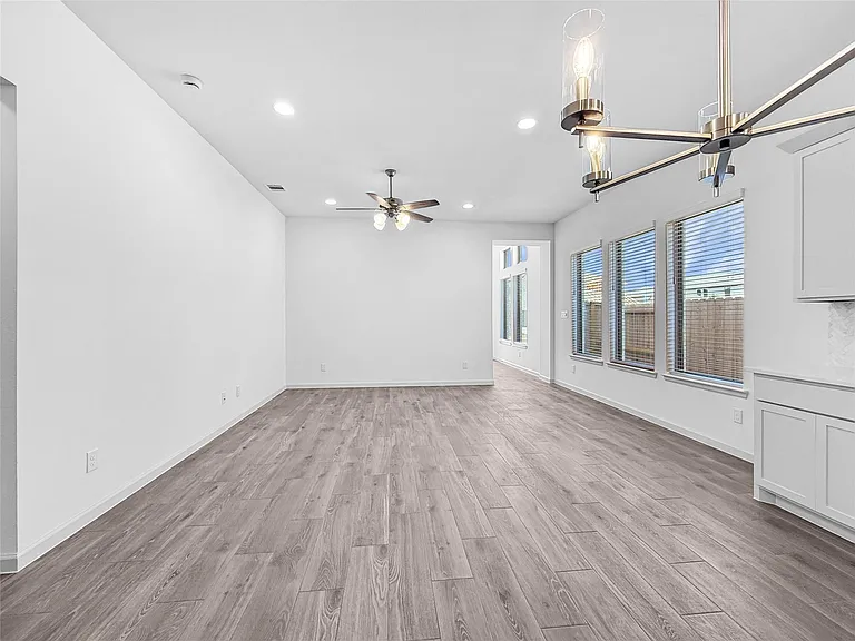 26819 Stardust Mdw — Photo 29