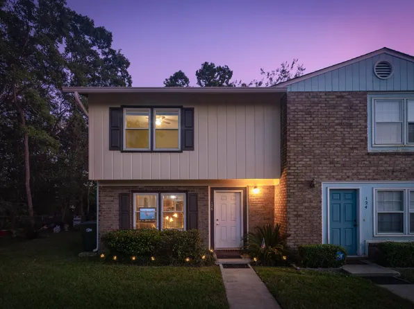 126 Brush Blvd, Goose Creek, SC 29445
