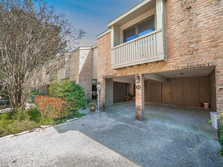 9400 Doliver Dr #34 — Photo 1