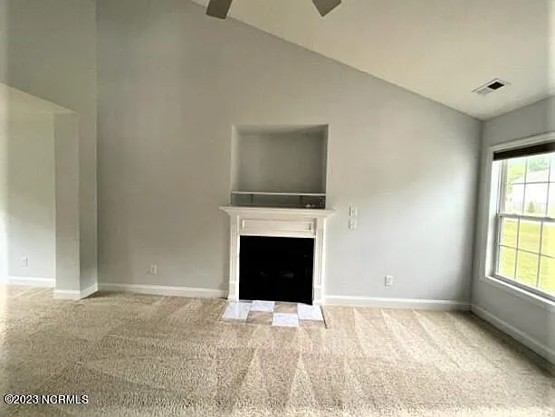 3 bed, 2.5 bath, 1700 sqft, $1,900 — Photo 4