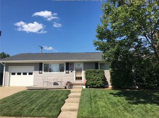 534 Meadow Cir, Hurricane, WV 25526