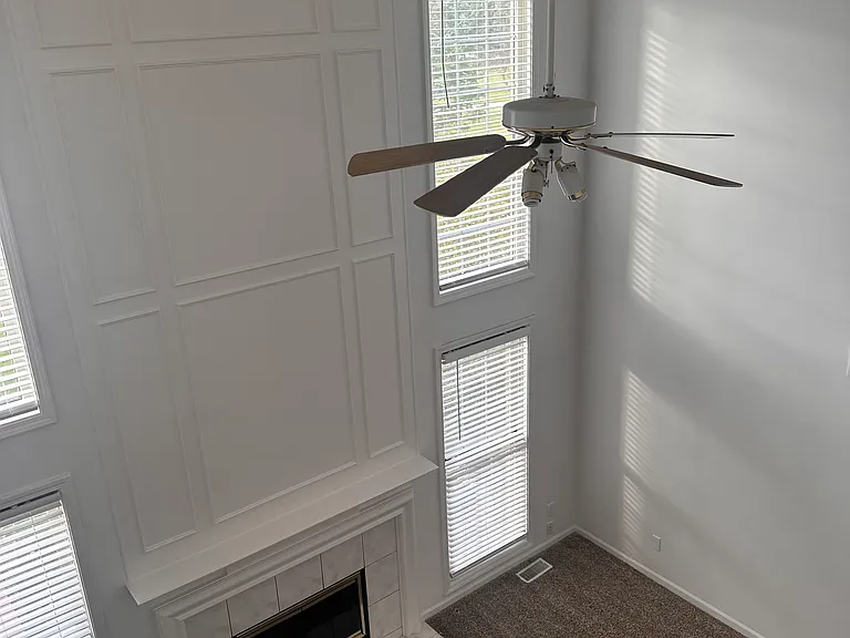 45071 Lothrop Ct — Photo 7