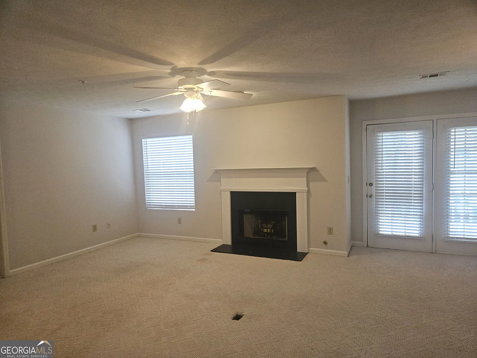 1391 Keys Crossing Dr NE — Photo 4