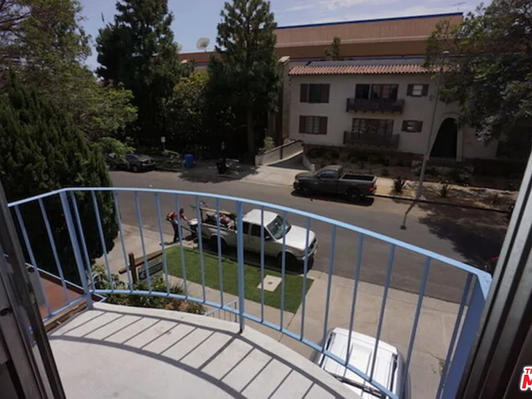 1418 S Bentley Ave #201 — Photo 9