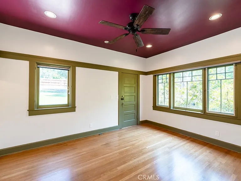 89 E Alegria Ave — Photo 17
