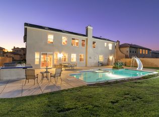 2364 Douglaston Gln, Escondido, CA 92026