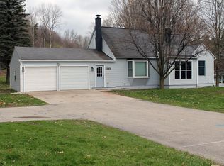 1845 Rogue River Rd NE, Belmont, MI 49306