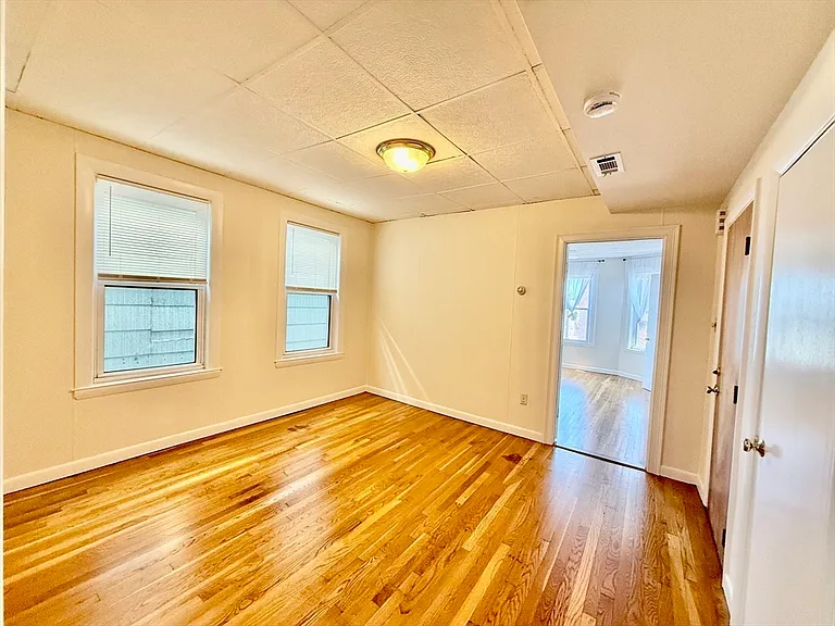 724 Cambridge St #3 — Photo 4