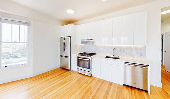 2nd image of 1290 Grove St APT 605
