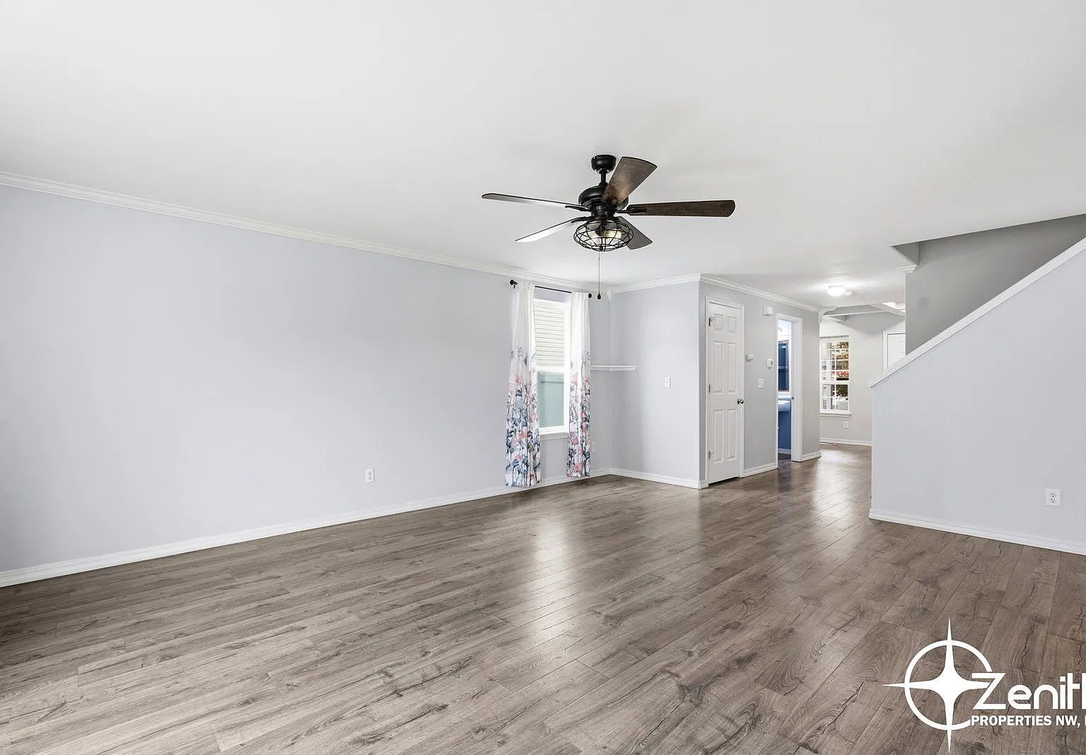 4 bed, 2.5 bath, 2023 sqft, $2,950 — Photo 4
