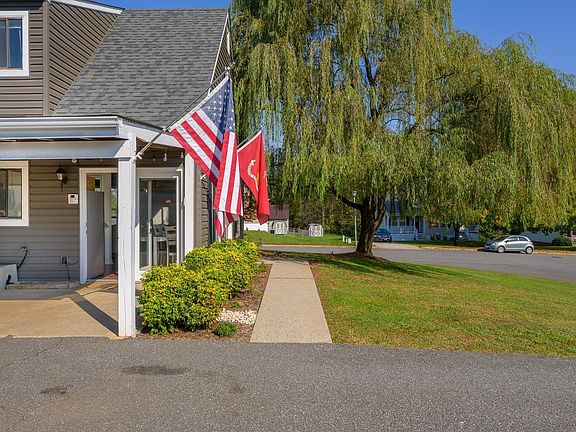 2nd image of 101 Sandbridge Ct