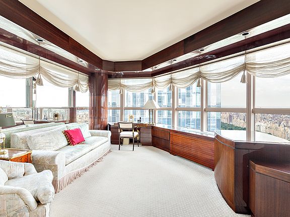 5th image of 146 W 57th St APT 70A