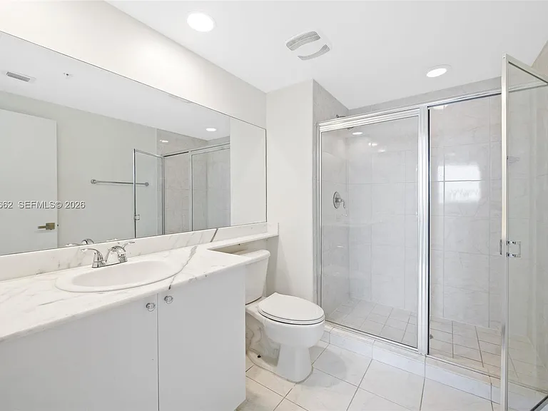 18800 NE 29th Ave #708 — Photo 24