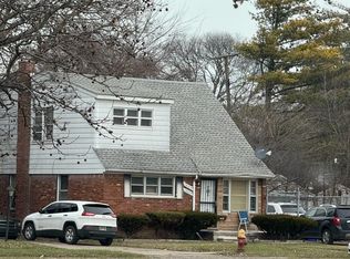 19433 Moross Rd, Detroit, MI 48224