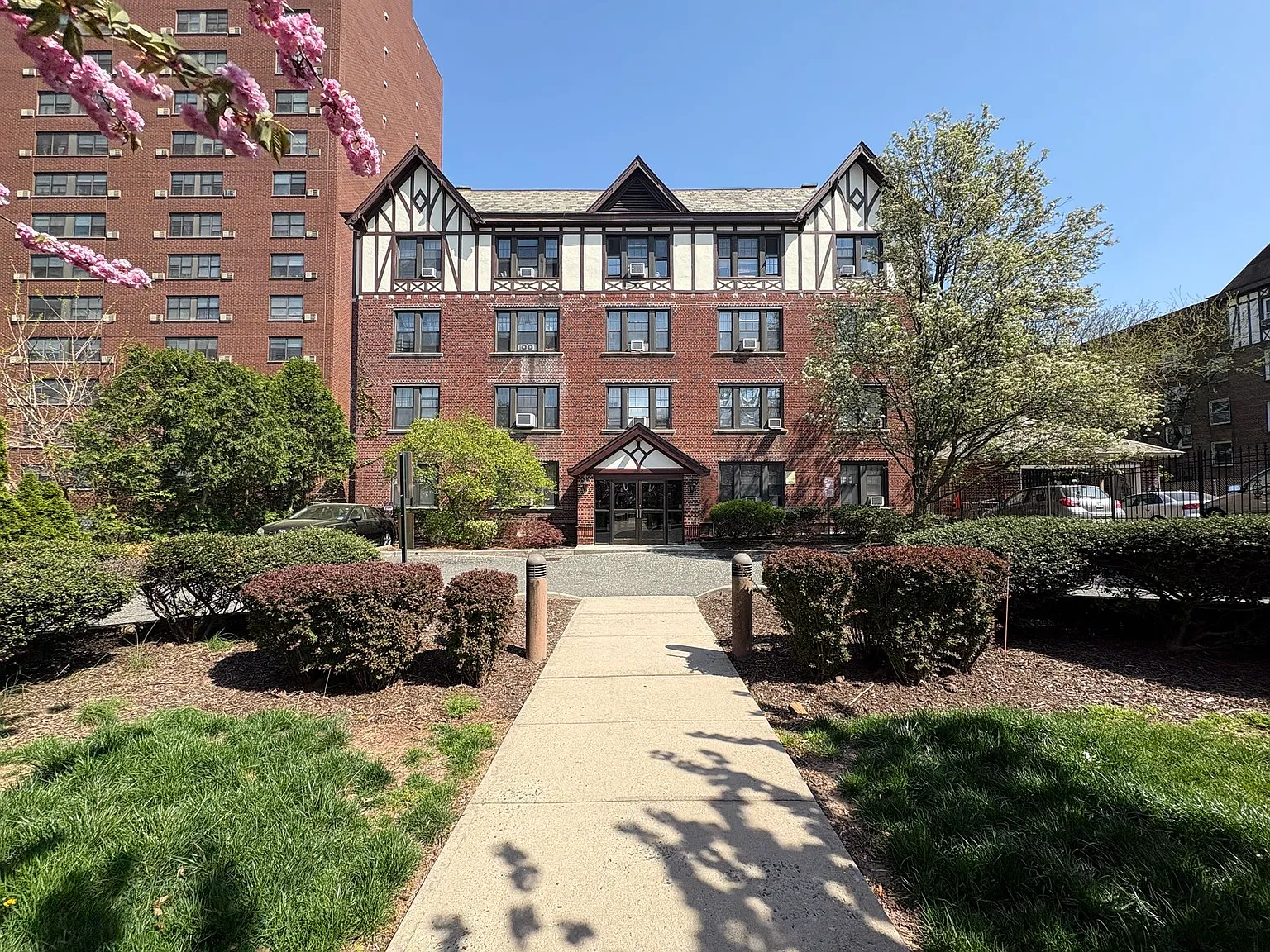 583 MT. Prospect Gardens — Photo 4