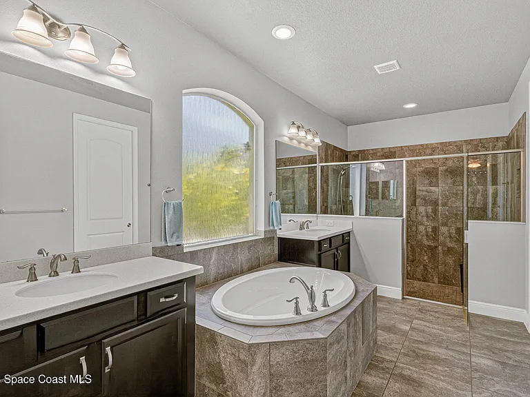 8019 Marquette Dr — Photo 10