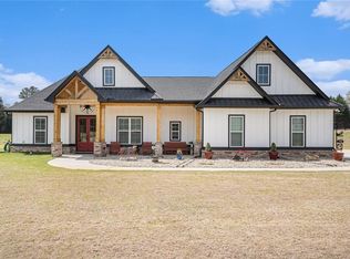 108 Red Haven Ln, Williamson, GA 30292