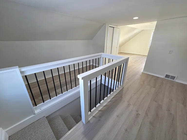 9010 Bunker Hill Dr — Photo 5