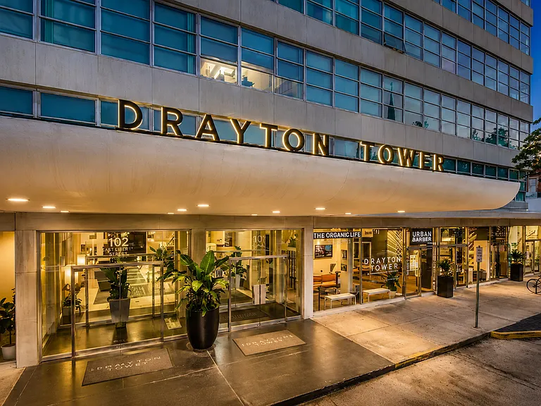 Drayton Tower — Photo 29
