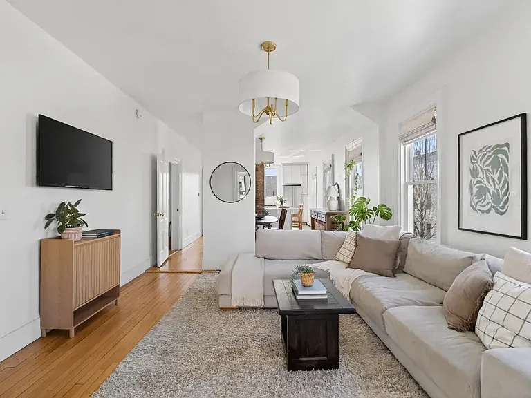 62 Saint Lawrence St #2 — Photo 4
