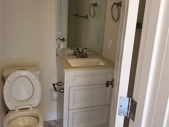 5th image of 10707 Broadway Ave S