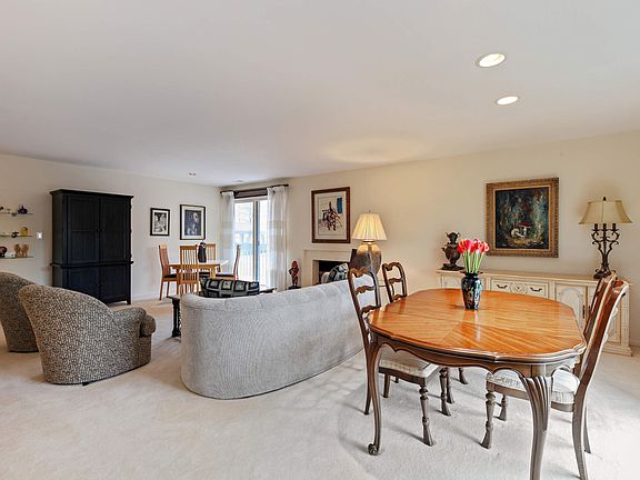 Living Room/Dining Room