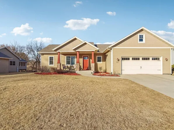 704 Orchard View Drive, Evansville, WI 53536