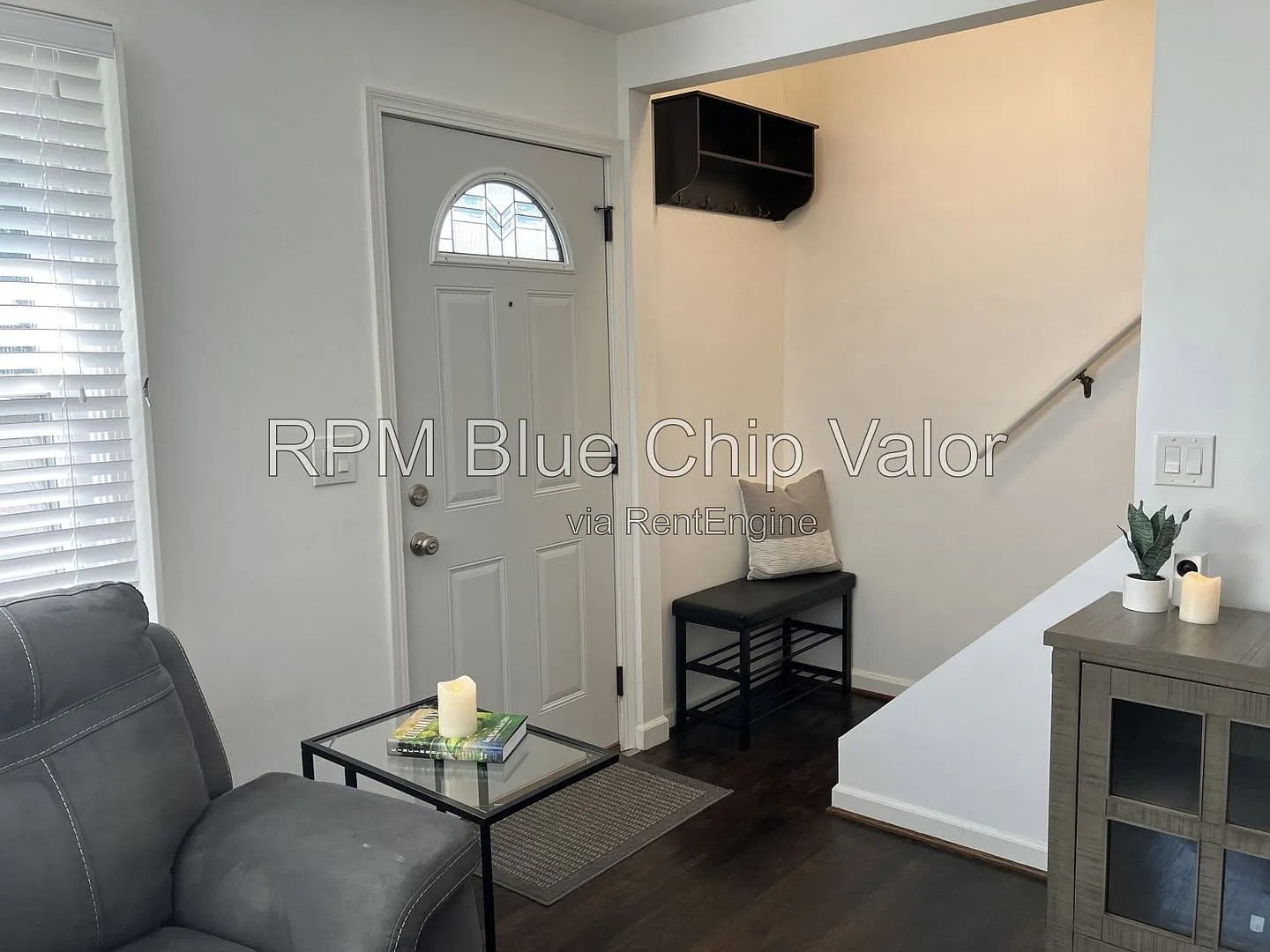 3 bed, 2.0 bath, $2,395 — Photo 2