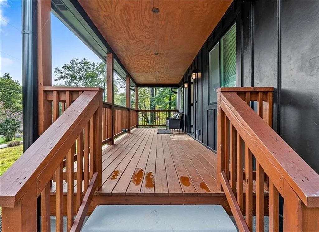 3 bed, 1200 sqft, $2,500 — Photo 1