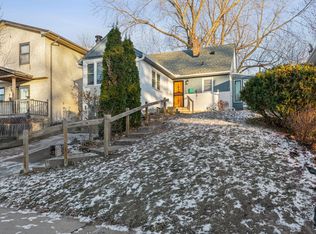 882 Iroquois Ave, Saint Paul, MN 55119