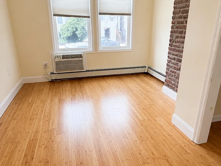 132 Lincoln St #1L — Photo 9