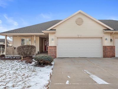 367 North Redding CIRCLE, Belgium, WI, 53004