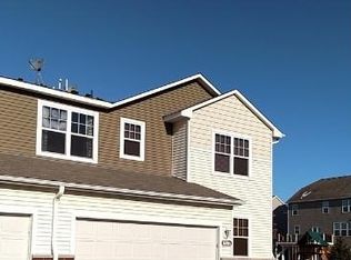 1589 Sumac Cir UNIT A, Carver, MN 55315