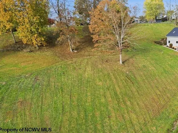 Saint James Dr, Clarksburg, WV 26301