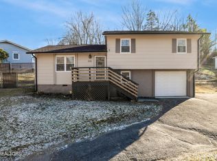 519 Sleepy Hollow Rd, Oliver Springs, TN 37840