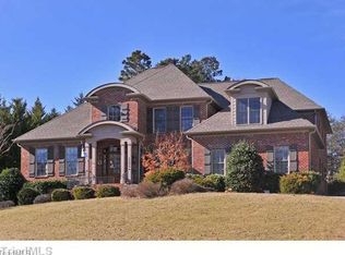 1532 Boxthorne Ln, Winston Salem, NC 27106